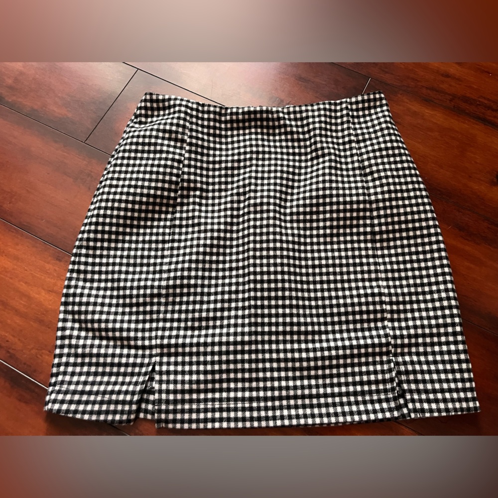 Juniors Women’s size 5 Eyeshadow Mini Skirt Buffalo Plaid Black and White